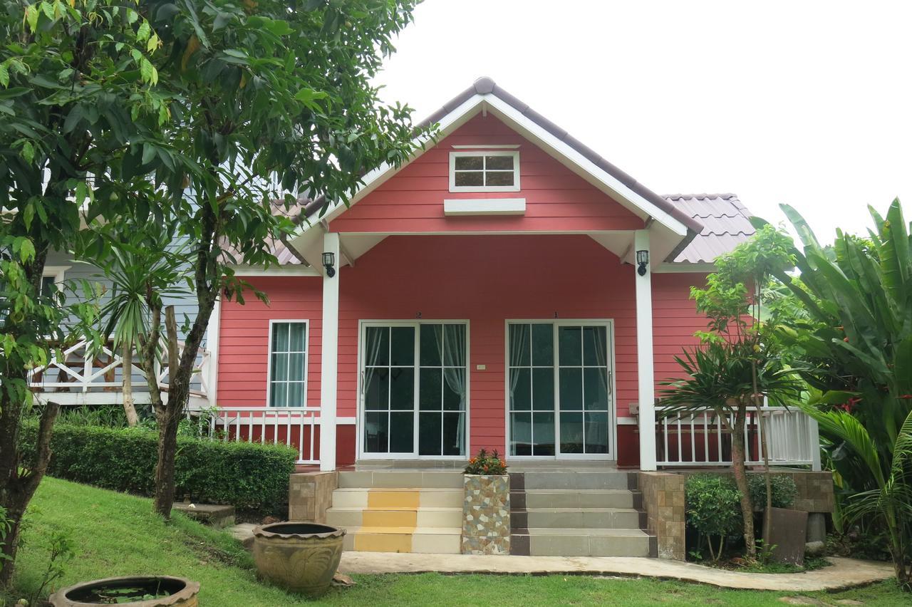 Suriyan Villa Kanchanaburi Exterior photo