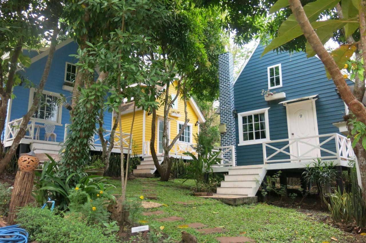 Suriyan Villa Kanchanaburi Exterior photo